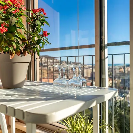 Sea & View Νίκαια